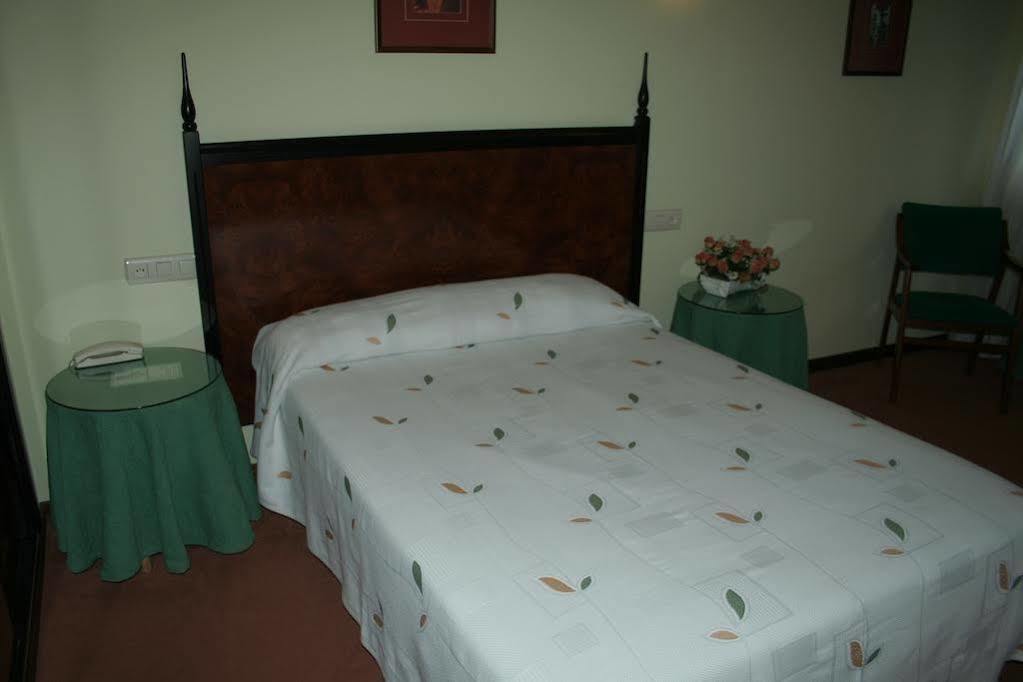 Canal Hotel